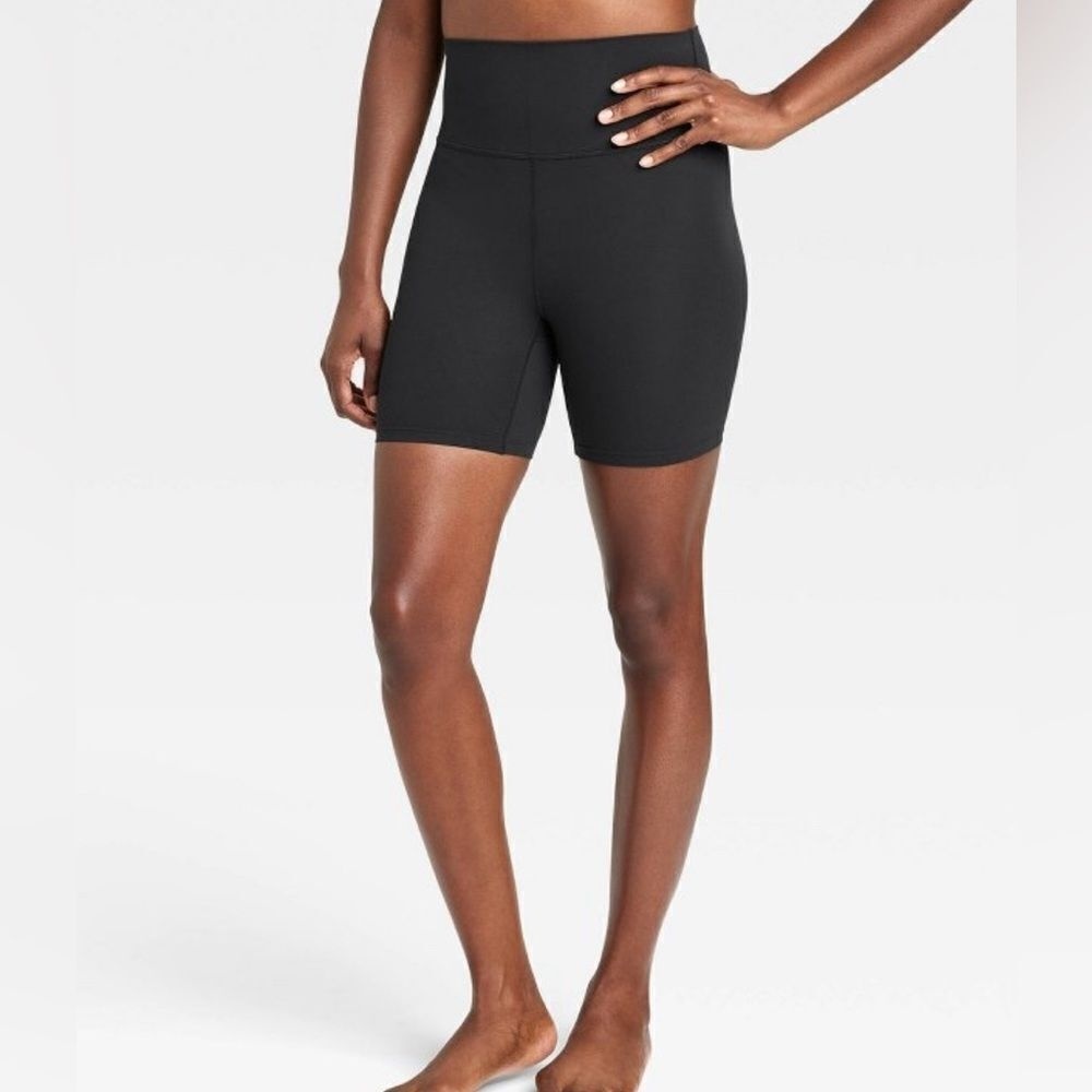 All in Motion NWOT Women's High-Rise Pocketed Bike Shorts‎ 6 Black XXL